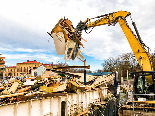Best Construction Debris Removal  in Apalachin, NY